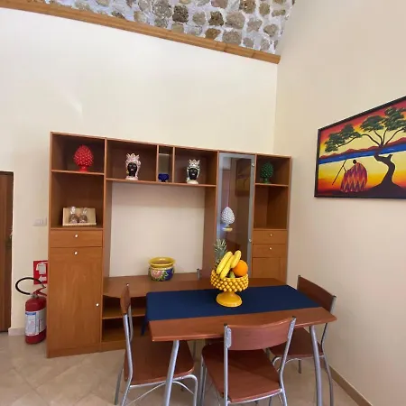 Casa Vacanza La Casa Di Max Noto